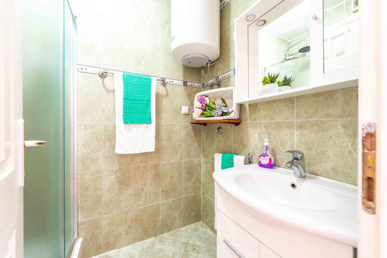 Apartment Hannah Novalja Εξωτερικό φωτογραφία