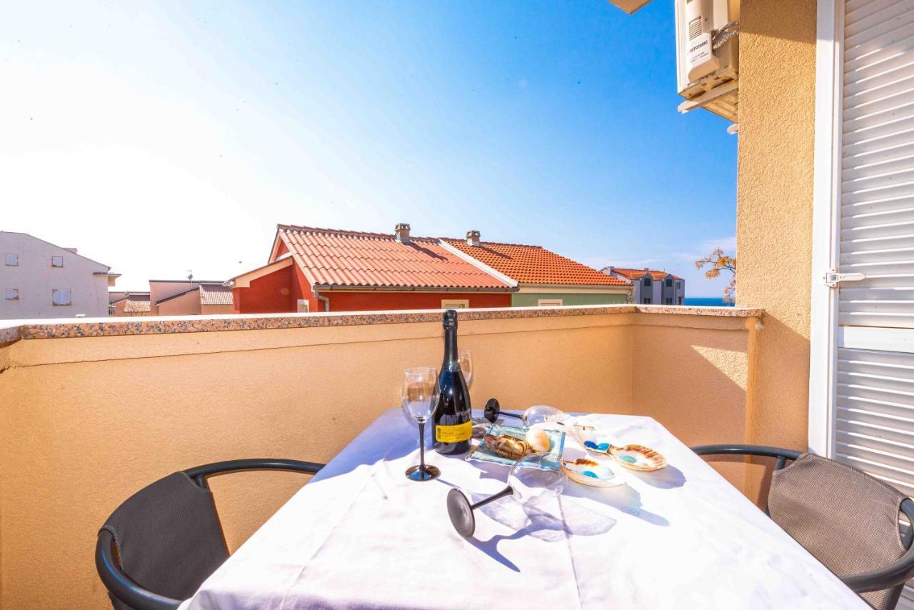 Apartment Hannah Novalja Εξωτερικό φωτογραφία